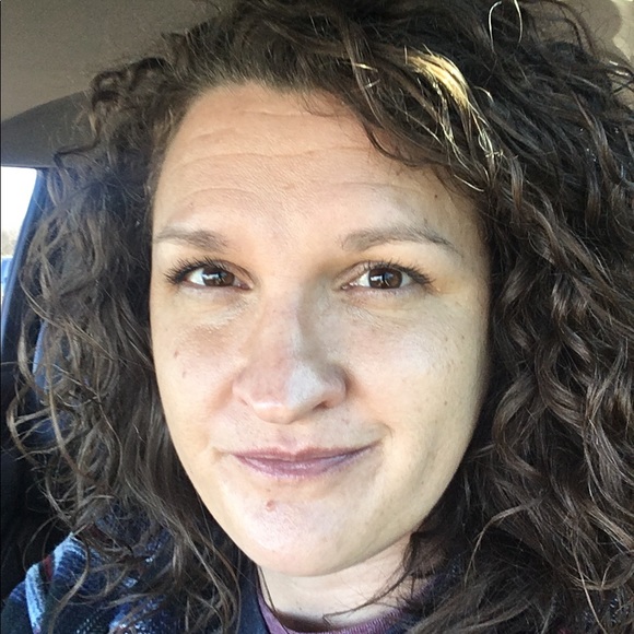 Meet your Posher, Elizabeth - Picture 1 of 1